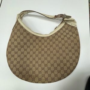 GUCCI half moon hobo, brown and cream leather.  Good condition